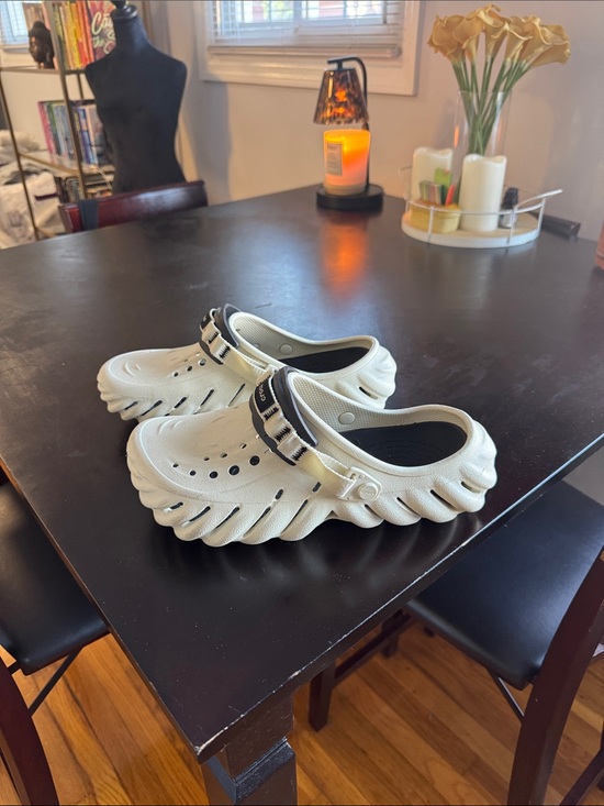CROCS Shoes - Unisex Lightweight Slip-On Clog with Strap